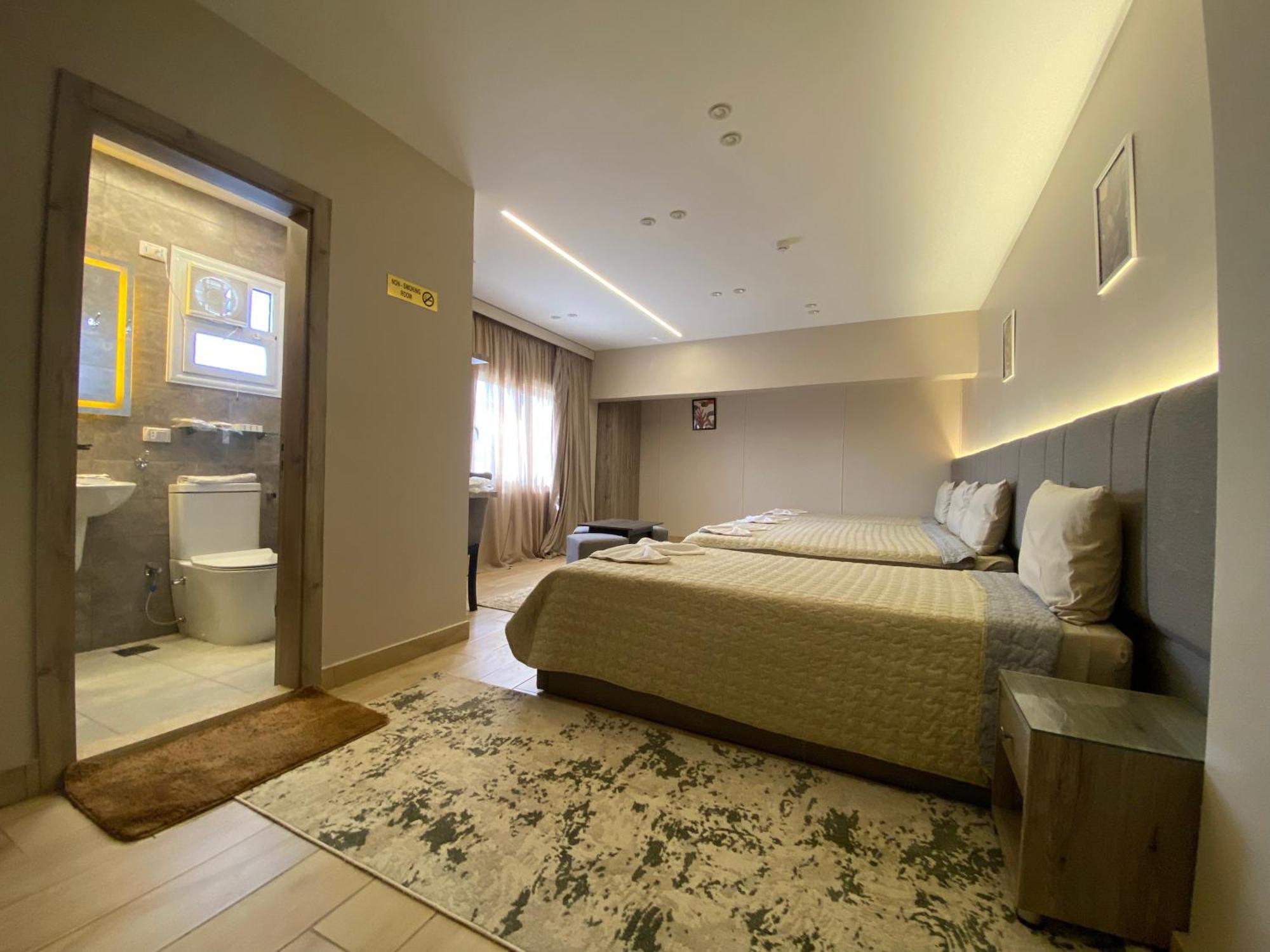 Hotel Holy Sheet *